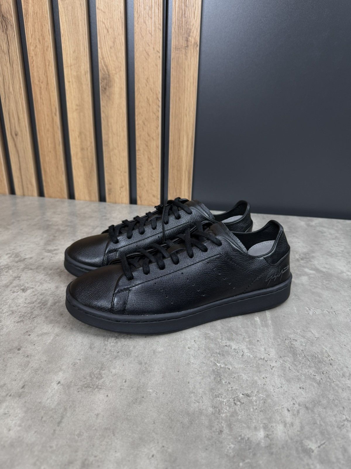 Y-3 Adidas Y-3 Stan Smith Triple Black Size US 7 Size US 7 / EU 40 - 1 Thumbnail