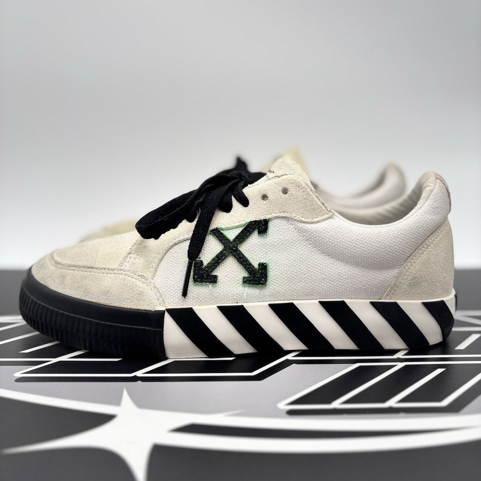 Off-White Off-White Vulc Sneaker ' Canvas White, Black ' | GOOD COND! Size US 8 / EU 41 - 1 Thumbnail