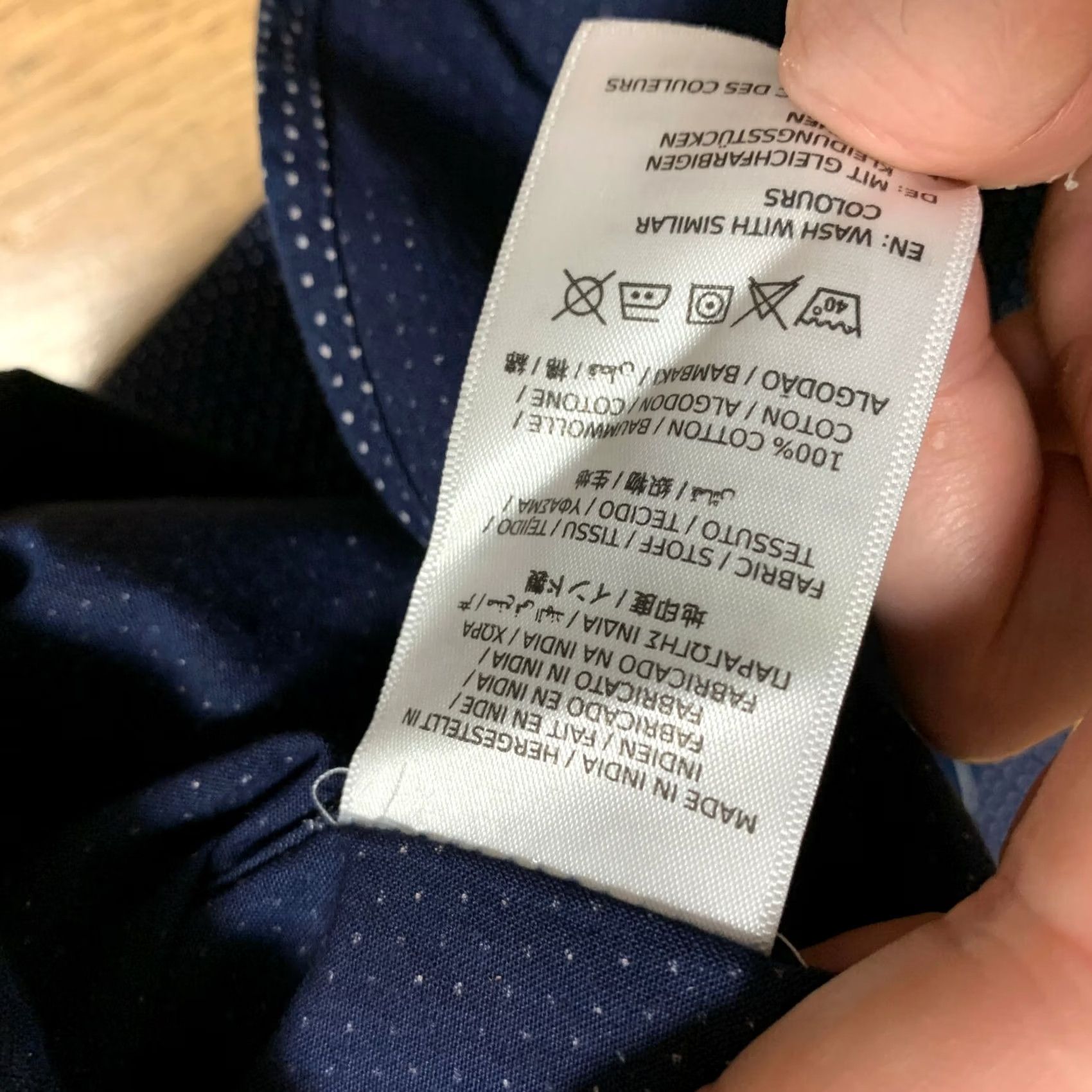 Gant GANT Mens Shirt Long Sleeve Indigo Fitted Size S Shirt Men Blue Cotton Logo Button-Up 90s? No Vintage GANT Mens Shirt Long Sleeve Indigo Fitted Size S Size US S / EU 44-46 / 1 - 6 Thumbnail