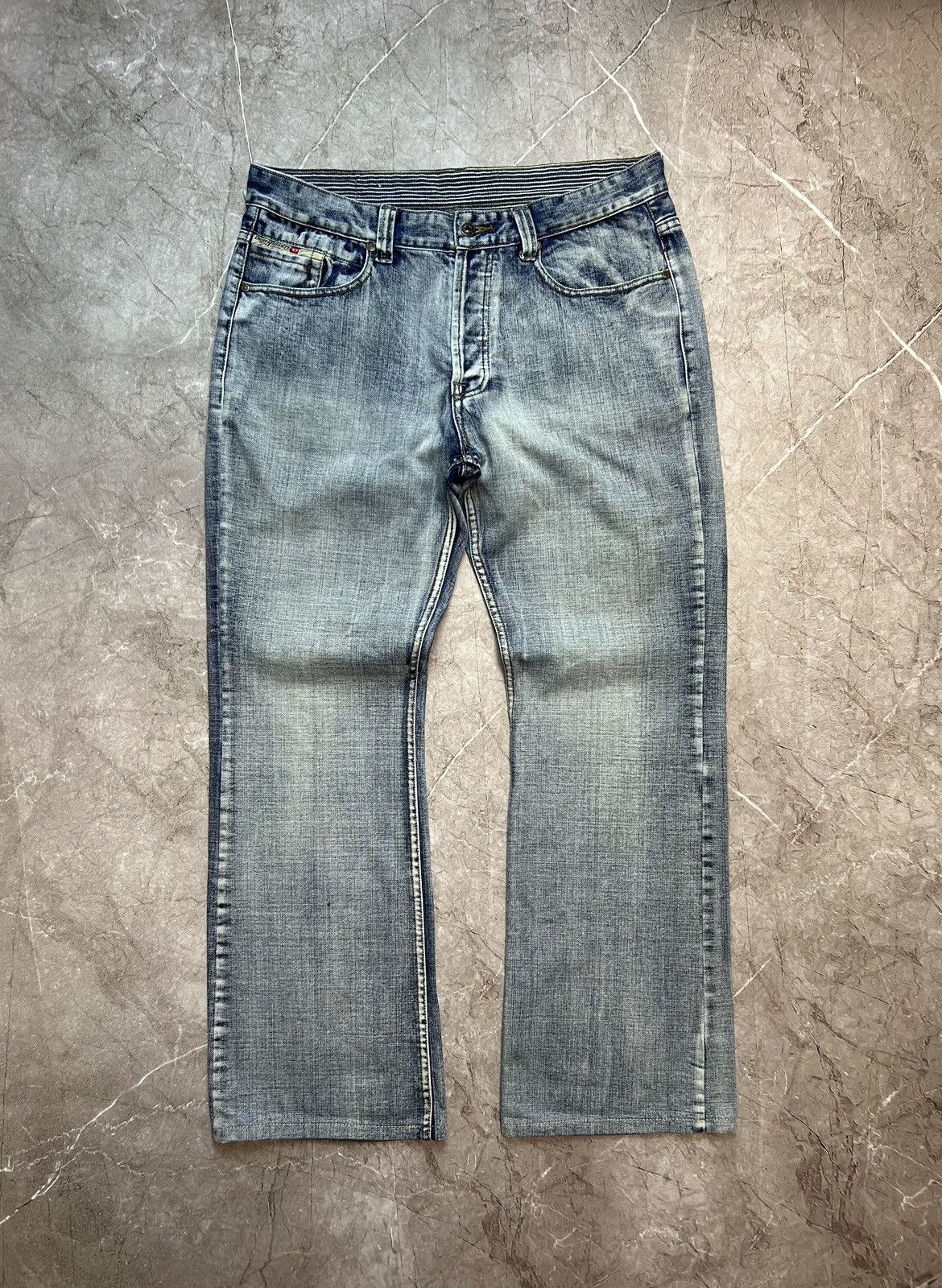 Diesel × Diesel Black Gold Rare Vintage 90s Diesel Industrtry Faded Blue Jeans Size US 36 / EU 52 - 4 Thumbnail