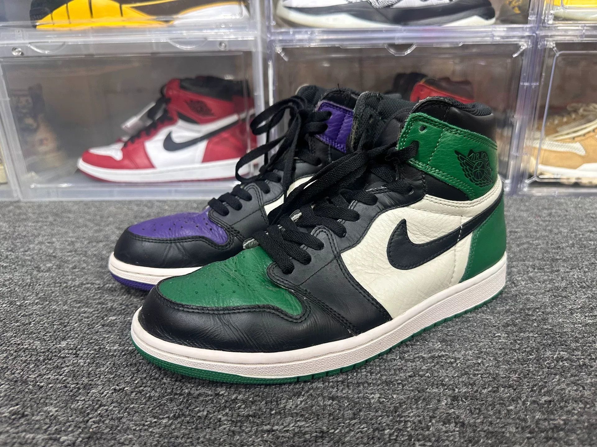Nike Nike AIR JORDAN Green Lowtop Sneakers 10 Men Size US 10 / EU 43 - 1 Thumbnail