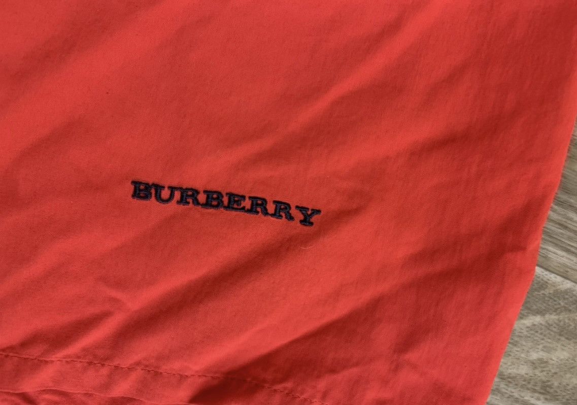 Burberry Burberry shorts size fits S Size US 32 / EU 48 - 1 Thumbnail