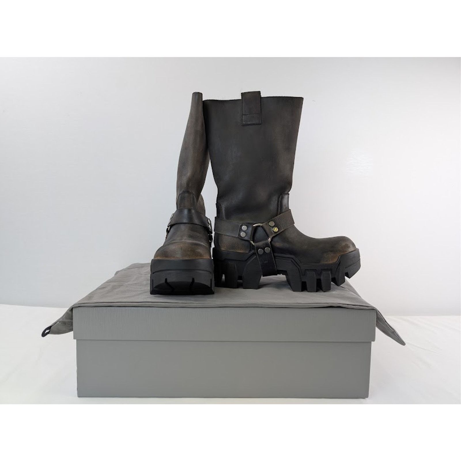 Balenciaga o1rshd1 Q:2 / Bulldozer Harness Boots in Faded Black Size US 8 / EU 41 - 19 Thumbnail
