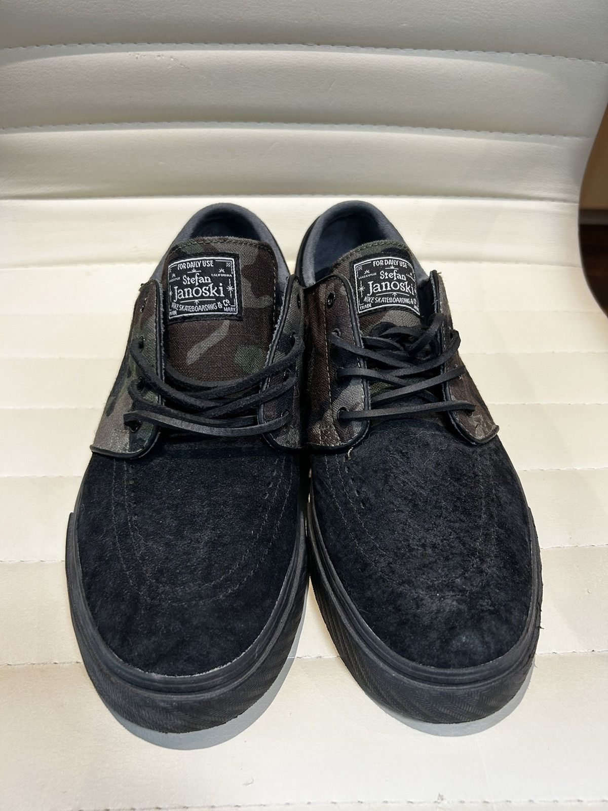 image of Nike Zoom Stefan Janoski OG Camo Shoes in Black, Men's (Size 8.5)