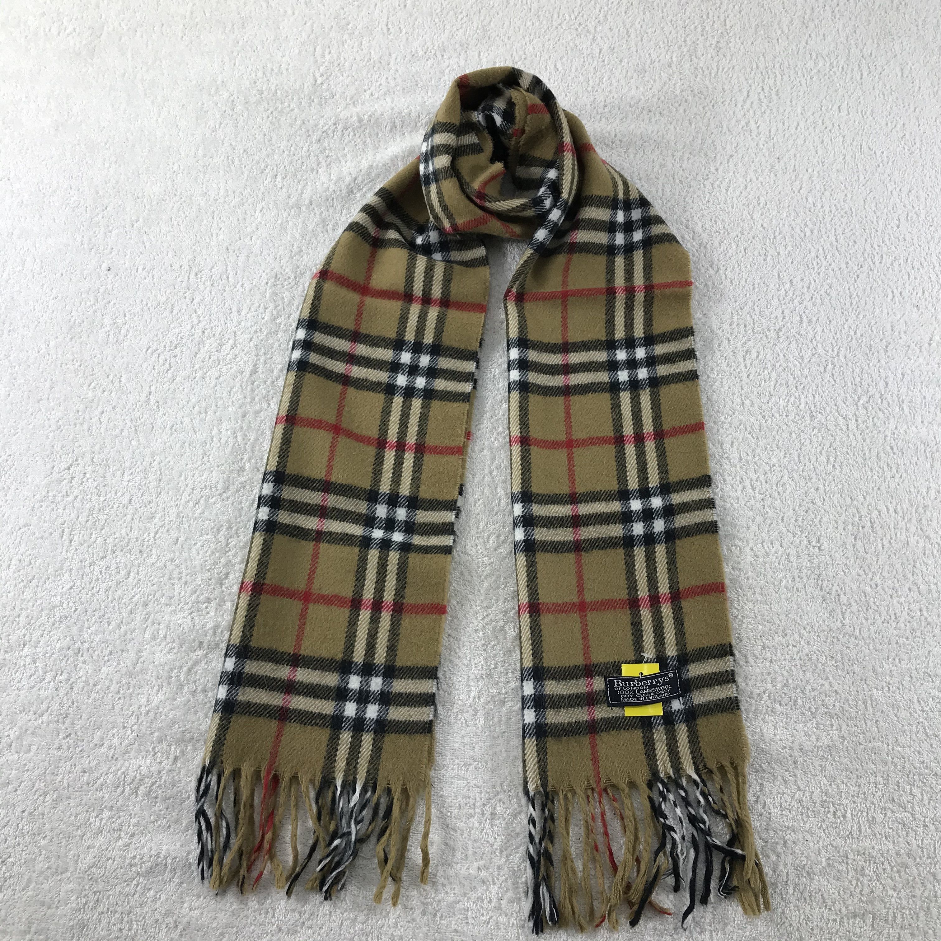 Burberry Vintage Burberry Scarf Nova Check Muffler Winter Wool Size ONE SIZE - 1 Thumbnail