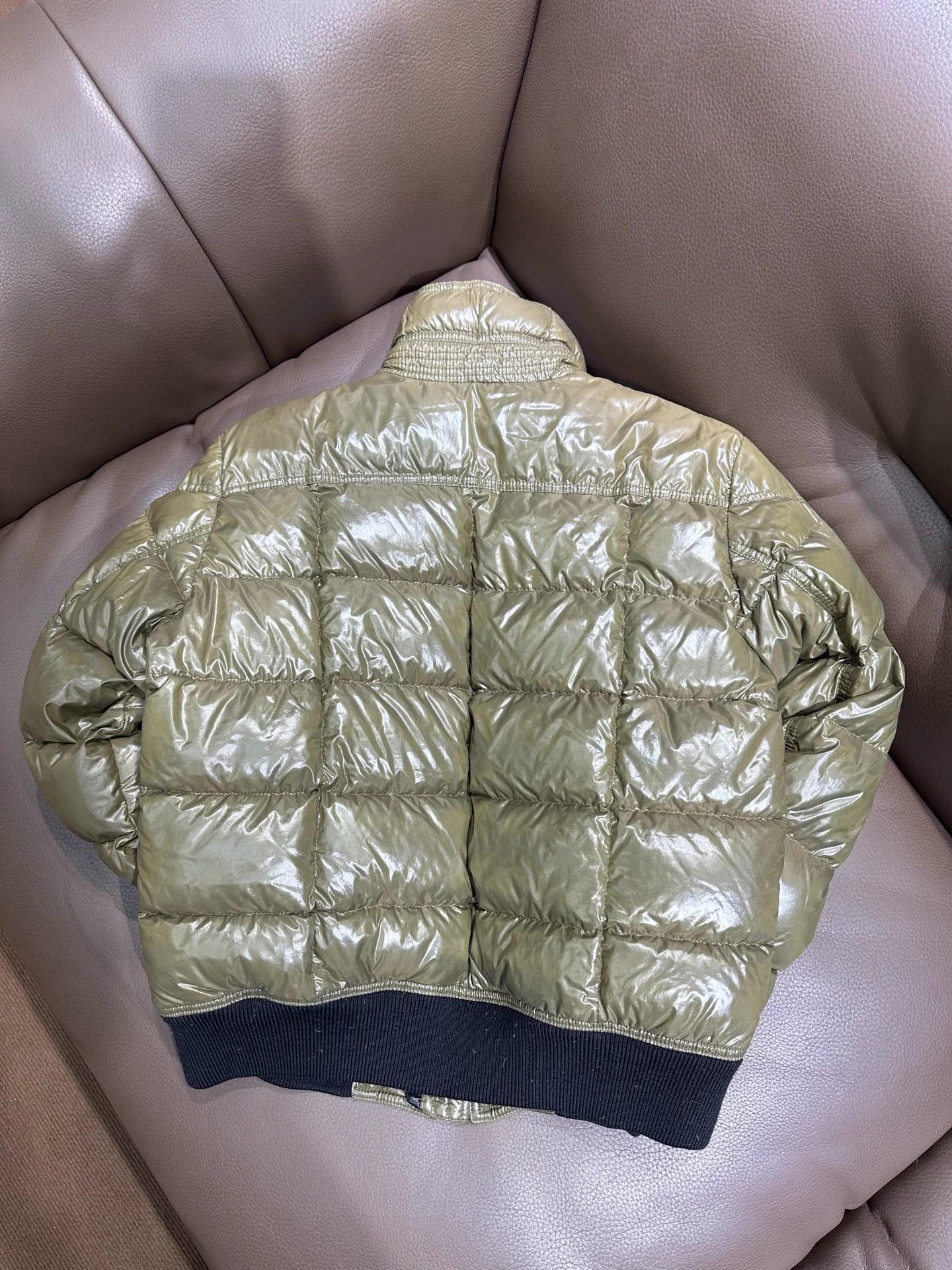 Moncler Moncler Olive Green Checkered Down Jacket Size 2 Size US M / EU 48-50 / 2 - 2 Thumbnail