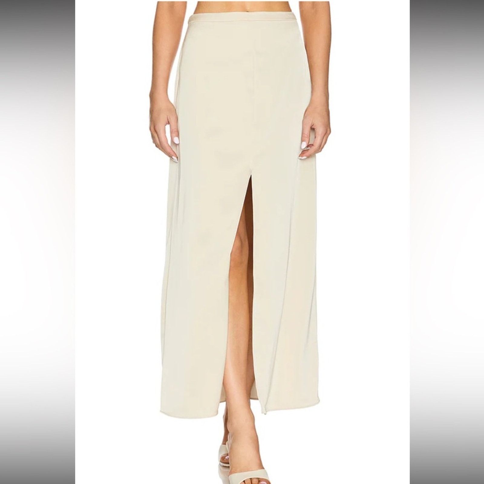 ASTR The Label NWT Astr the Label Ivory Maxi Skirt Size Small Size 27" / US 4 / IT 40 - 1 Thumbnail