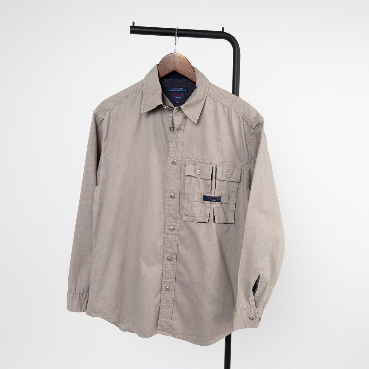 Tommy Hilfiger Tommy Hilfiger Jeans Vintage Corduroy Shirt Beige Button Up Size US S / EU 44-46 / 1 - 1 Thumbnail