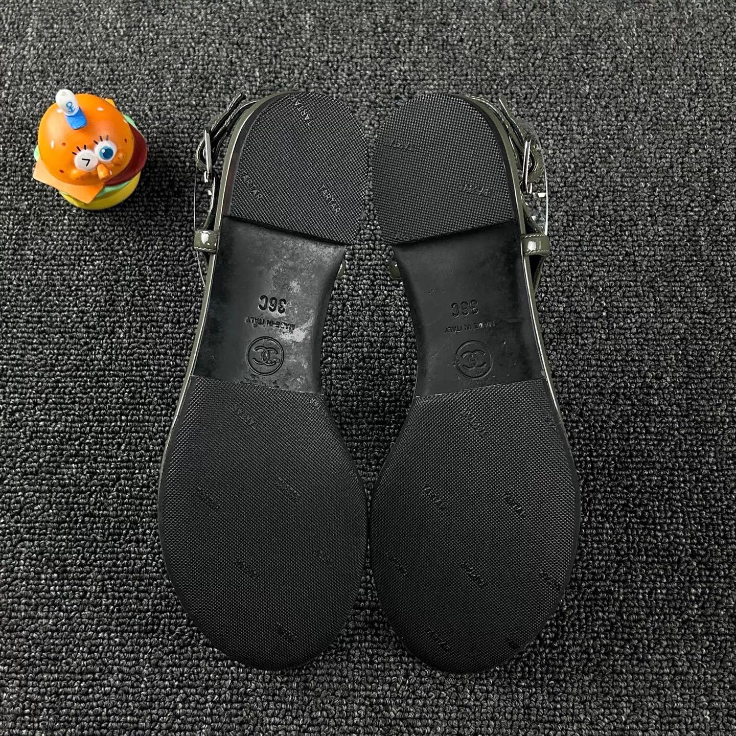 Chanel Chanel Black Camellia CC Logo Sandals EUR 36 Size US 5.5 / IT 35.5 - 6 Thumbnail