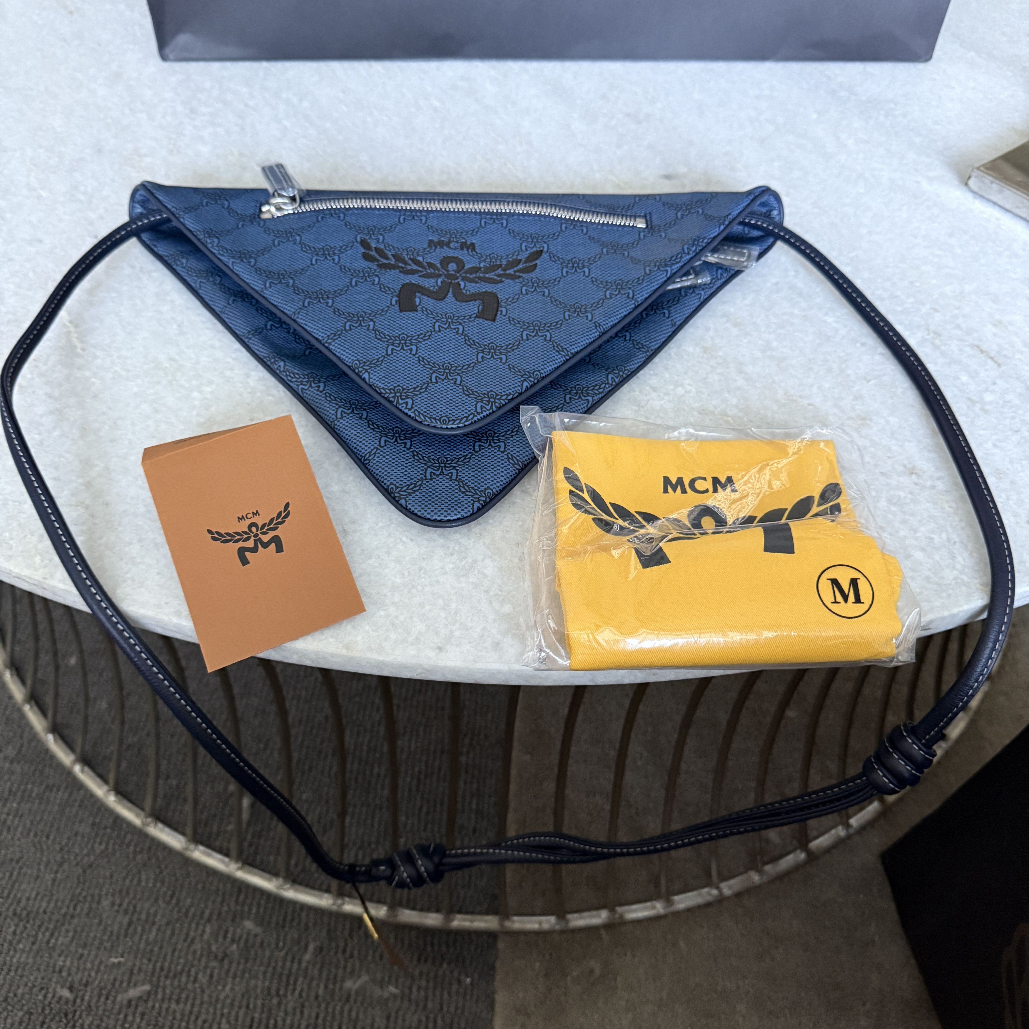 MCM MCM Blue Canvas and leather Triangle Shoulder Bag Size ONE SIZE - 11 Thumbnail
