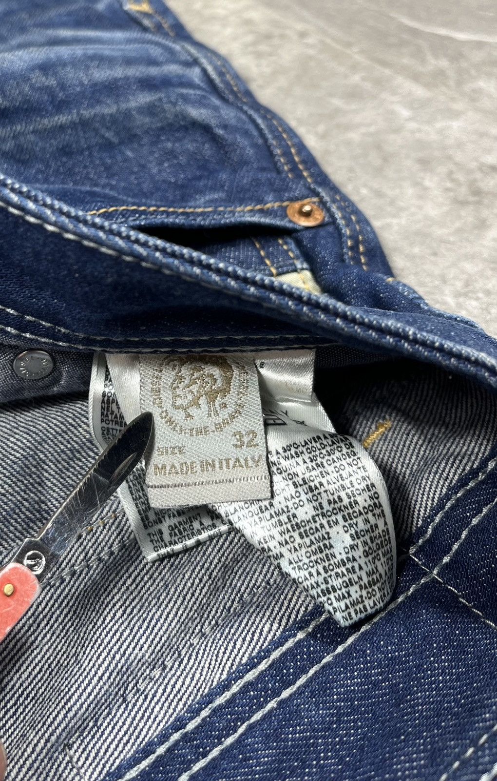 Diesel Diesel Industry Vintage Viker Denim Jeans Blue Size 32x32 Size US 32 / EU 48 - 22 Thumbnail