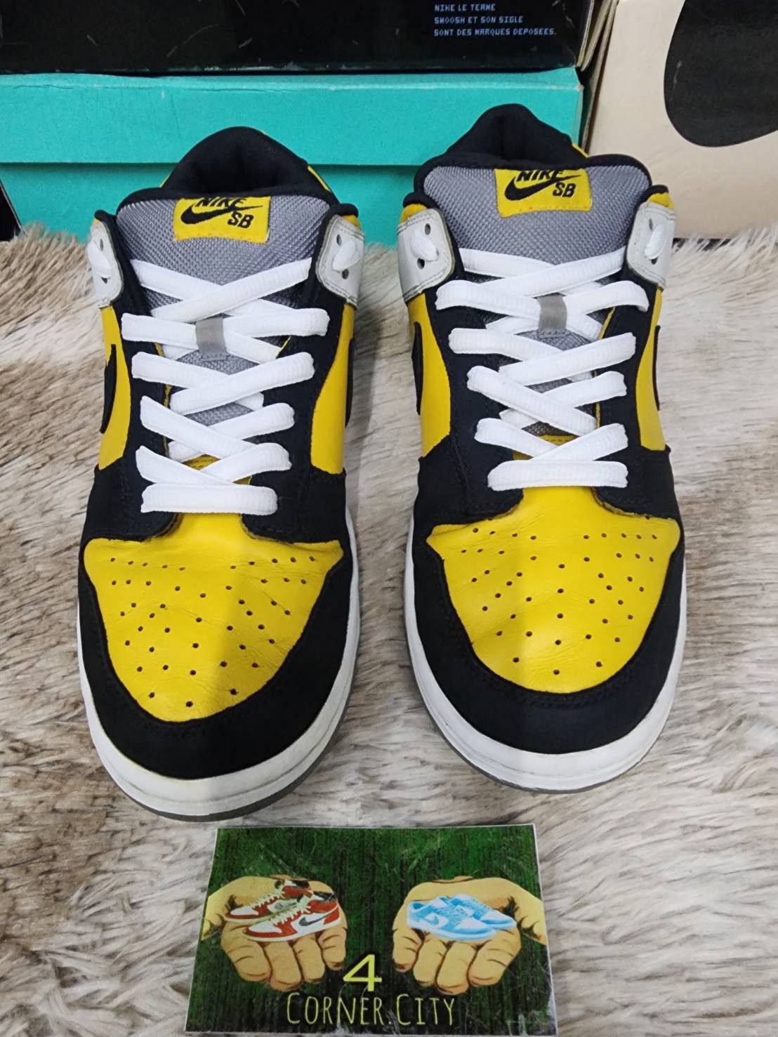 Nike Nike Sb Dunk Low Bic Size US 10.5 / EU 43-44 - 3 Thumbnail