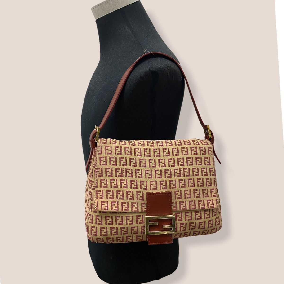 Fendi AUTHENTIC FENDI MAMMA ZUCCHINO BAGUETTE SHOULDER HANDBAG Size ONE SIZE - 3 Thumbnail