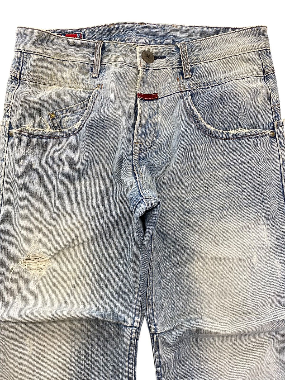 Japanese Brand Japanese Brand Light Wash Distressed Style Wide Leg Cut Size US 34 / EU 50 - 2 Thumbnail