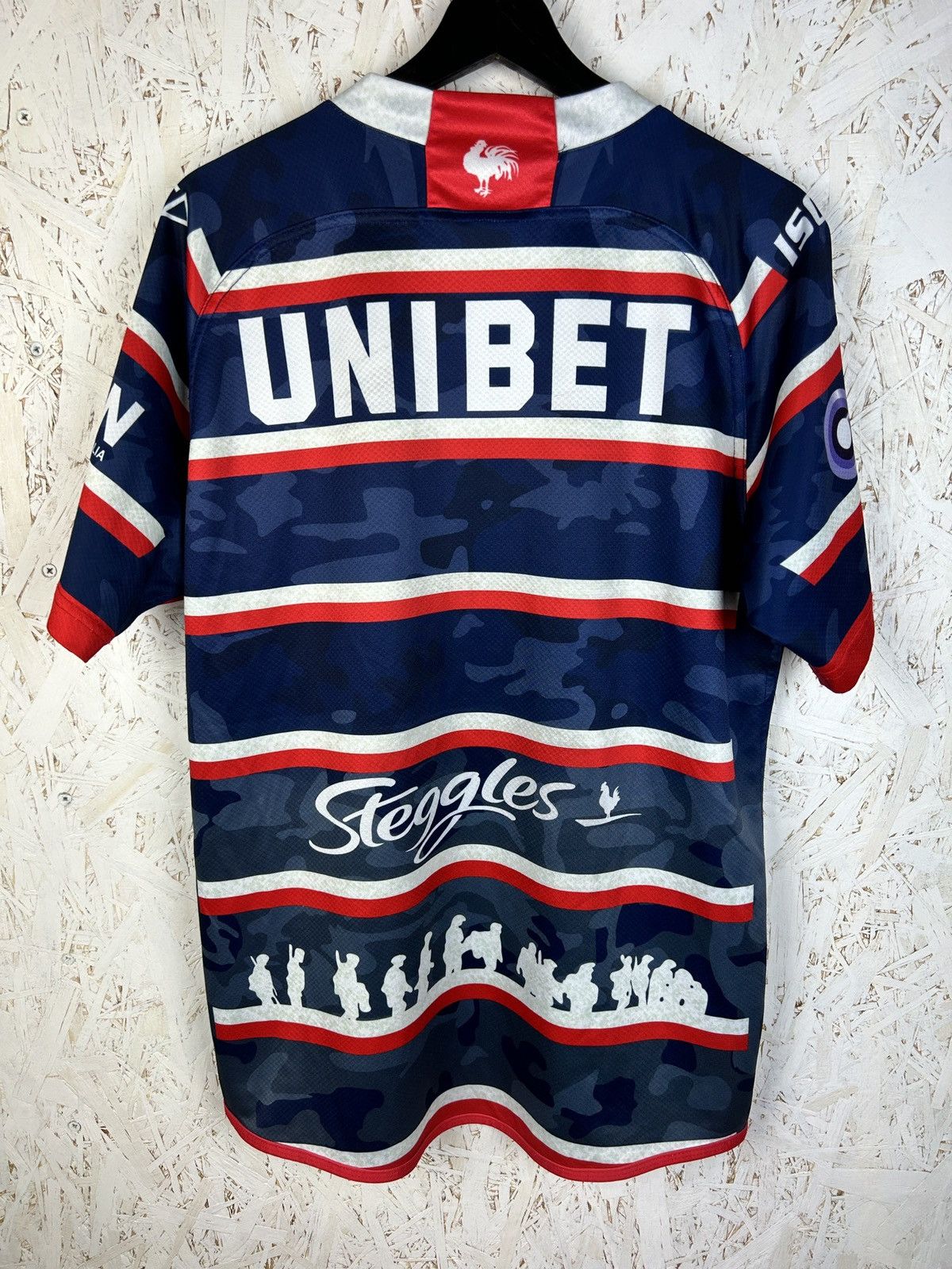 Other Sydney Roosters NRL Isc Rugby 2020/21 Retro Jersey Size L Size US L / EU 52-54 / 3 - 7 Thumbnail