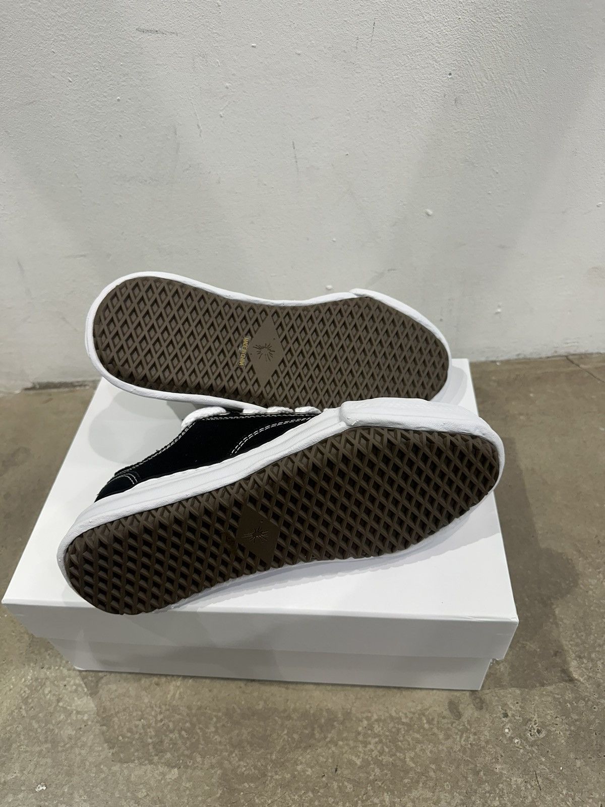 Maison MIHARA YASUHIRO MAISON MIHARA YASUHIRO - Peterson Low Black Sneakers Size US 6 / EU 39 - 5 Thumbnail