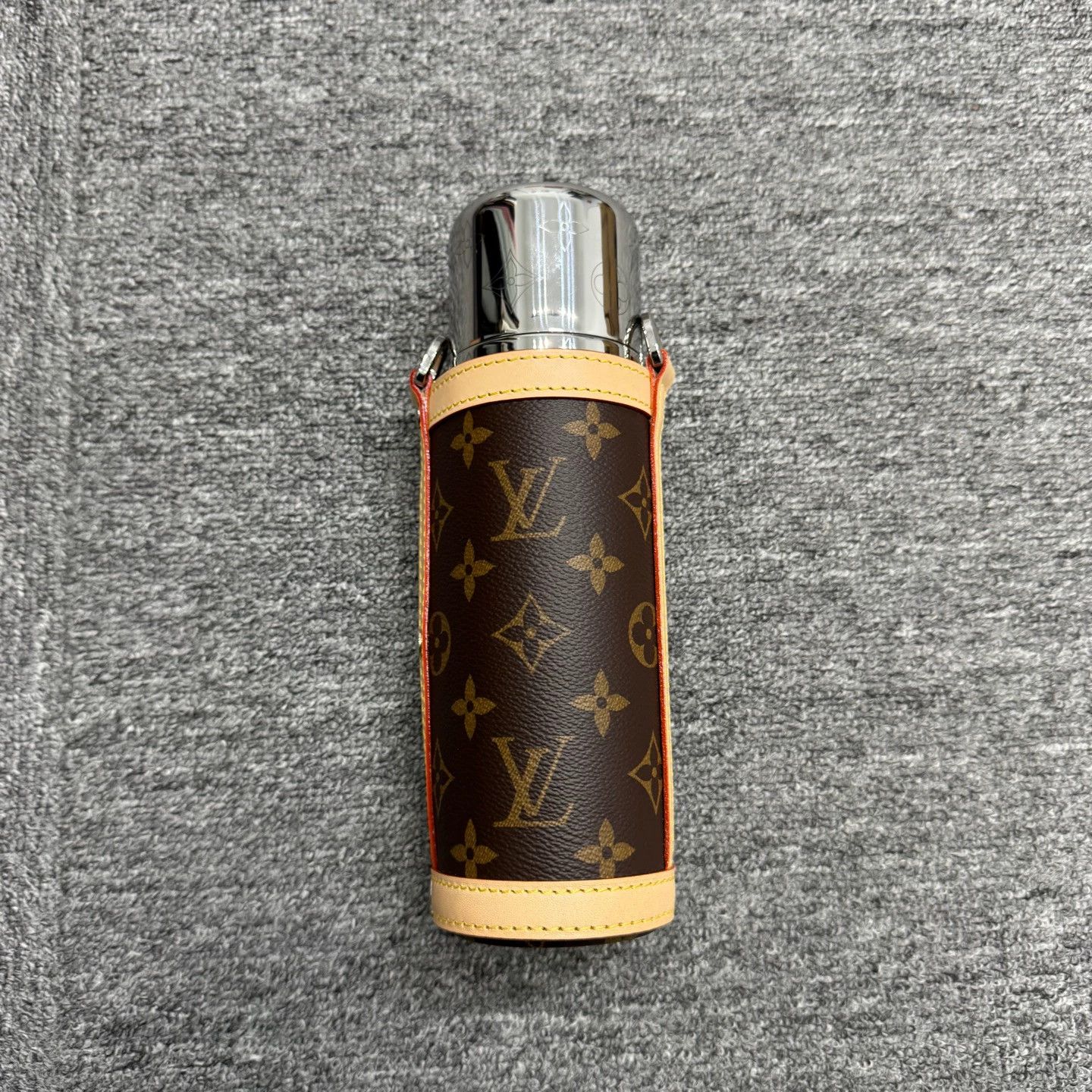Louis Vuitton lv monogram brown thermal mug Size ONE SIZE - 2 Thumbnail