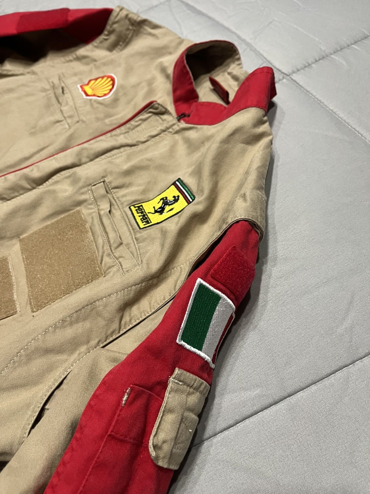 Ferrari RARE Ferrari Official Formula 1 Team Work Jacket - Size M Size US M / EU 48-50 / 2 - 2 Thumbnail