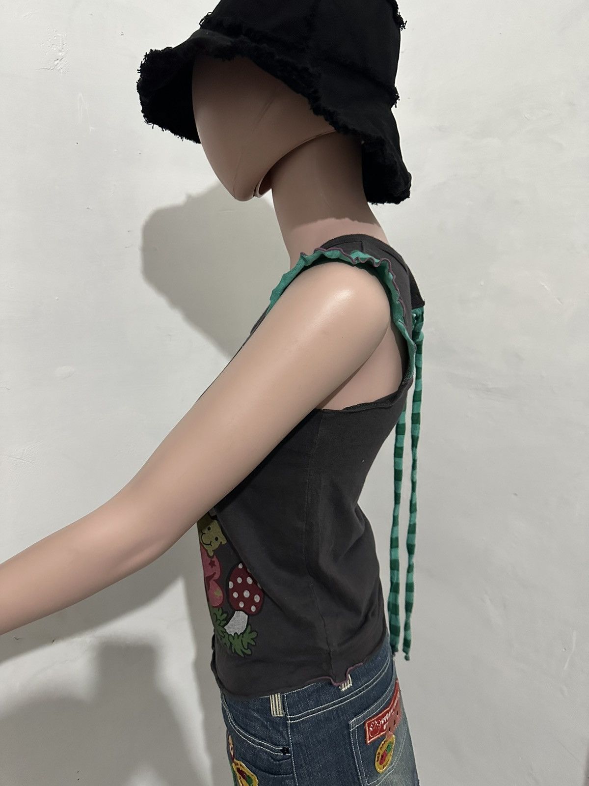 Japanese Brand Grand Ground Cute Japanese Cartoon Sleeveless Size S / US 4 / IT 40 - 3 Thumbnail