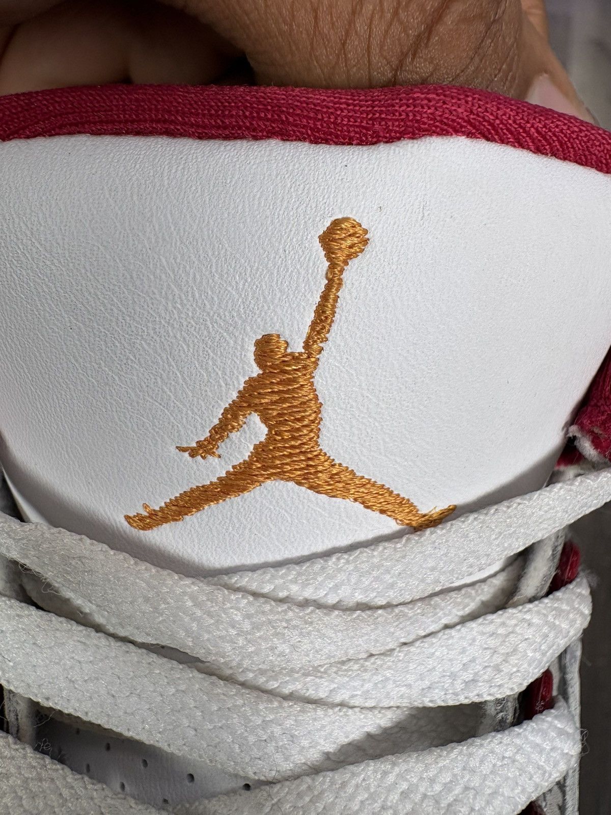 Jordan Brand Air Jordan 3 Retro “Cardinal” (GS) **PRE-OWNED** Size US 6.5 / EU 39-40 - 6 Thumbnail