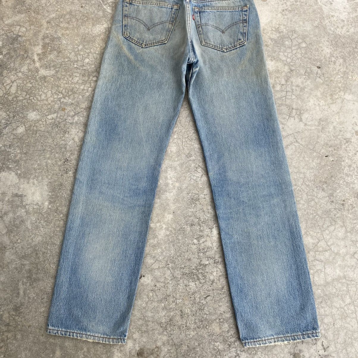Levi's Vintage 90’s Levis 501 Faded Blue Distressed Dirty Jeans Size US 30 / EU 46 - 10 Thumbnail