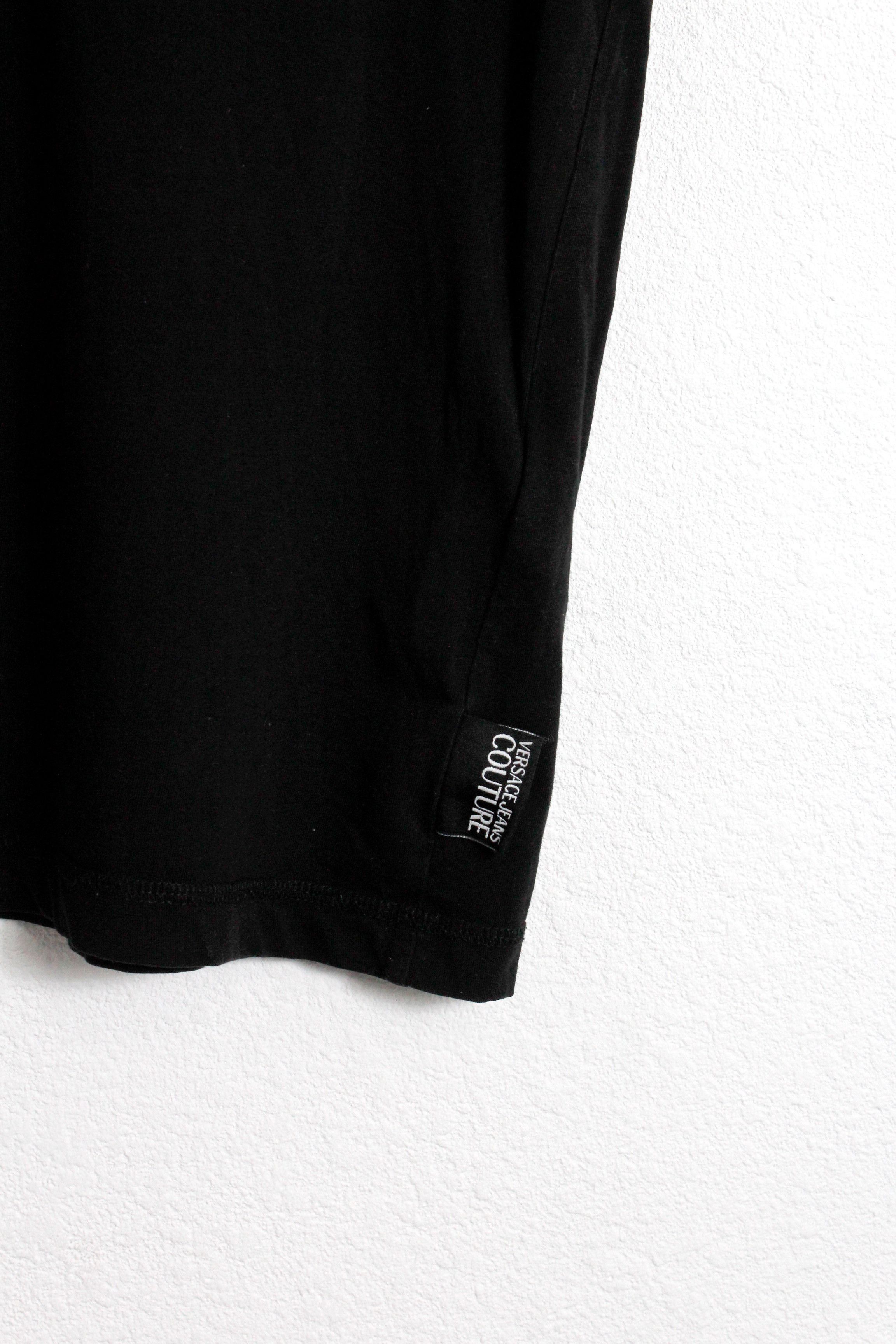 Versace × Versace Jeans Couture × Versus Versace Versace Jeans Couture Pocket Logo Black Noir Tee T-shirt XL Size US XL / EU 56 / 4 - 4 Thumbnail