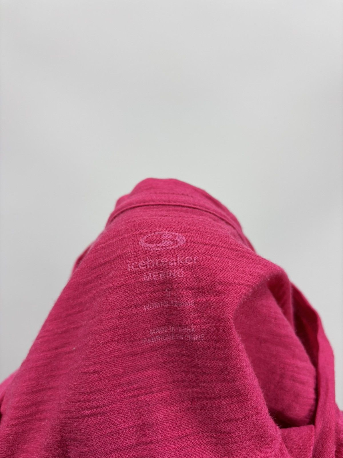 Icebreaker Womens t shirt Icebreaker Size S Color Pink Size S / US 4 / IT 40 - 9 Thumbnail