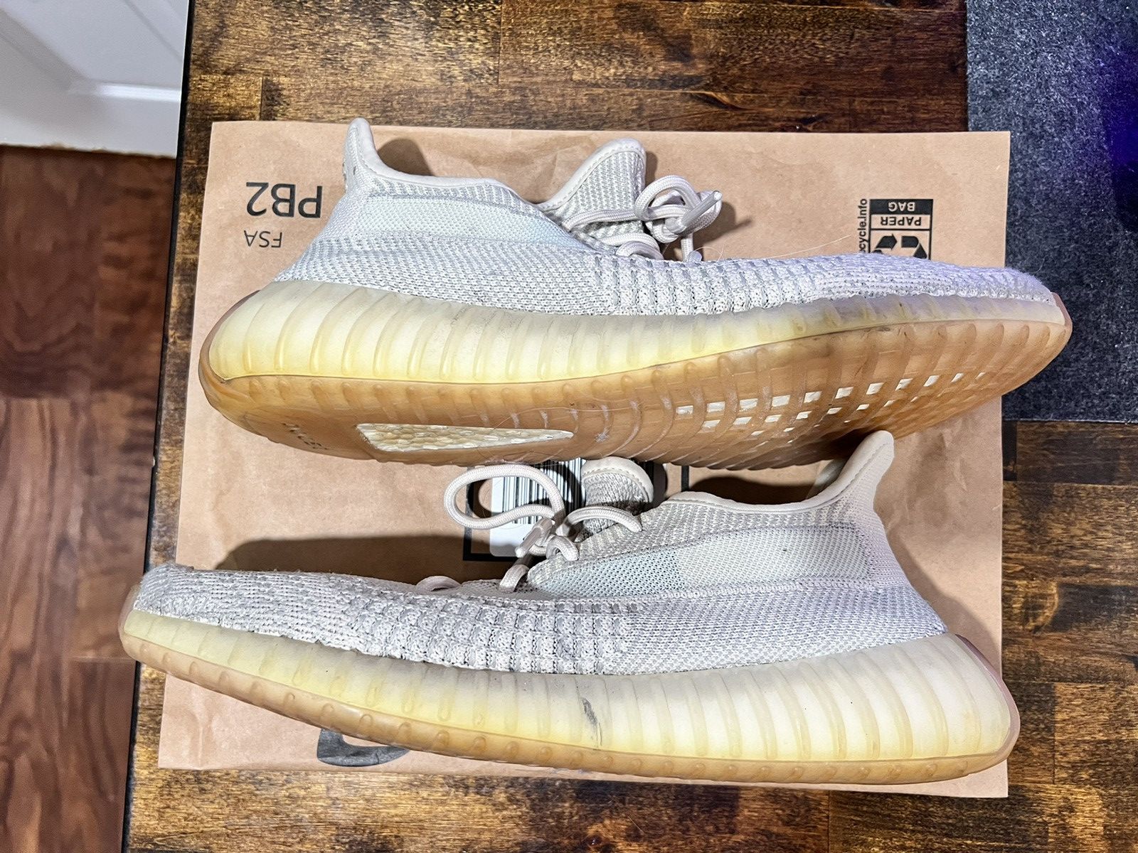 Adidas × Yeezy Yeezy 350 V2 Citrin Size US 12 / EU 45 - 3 Thumbnail