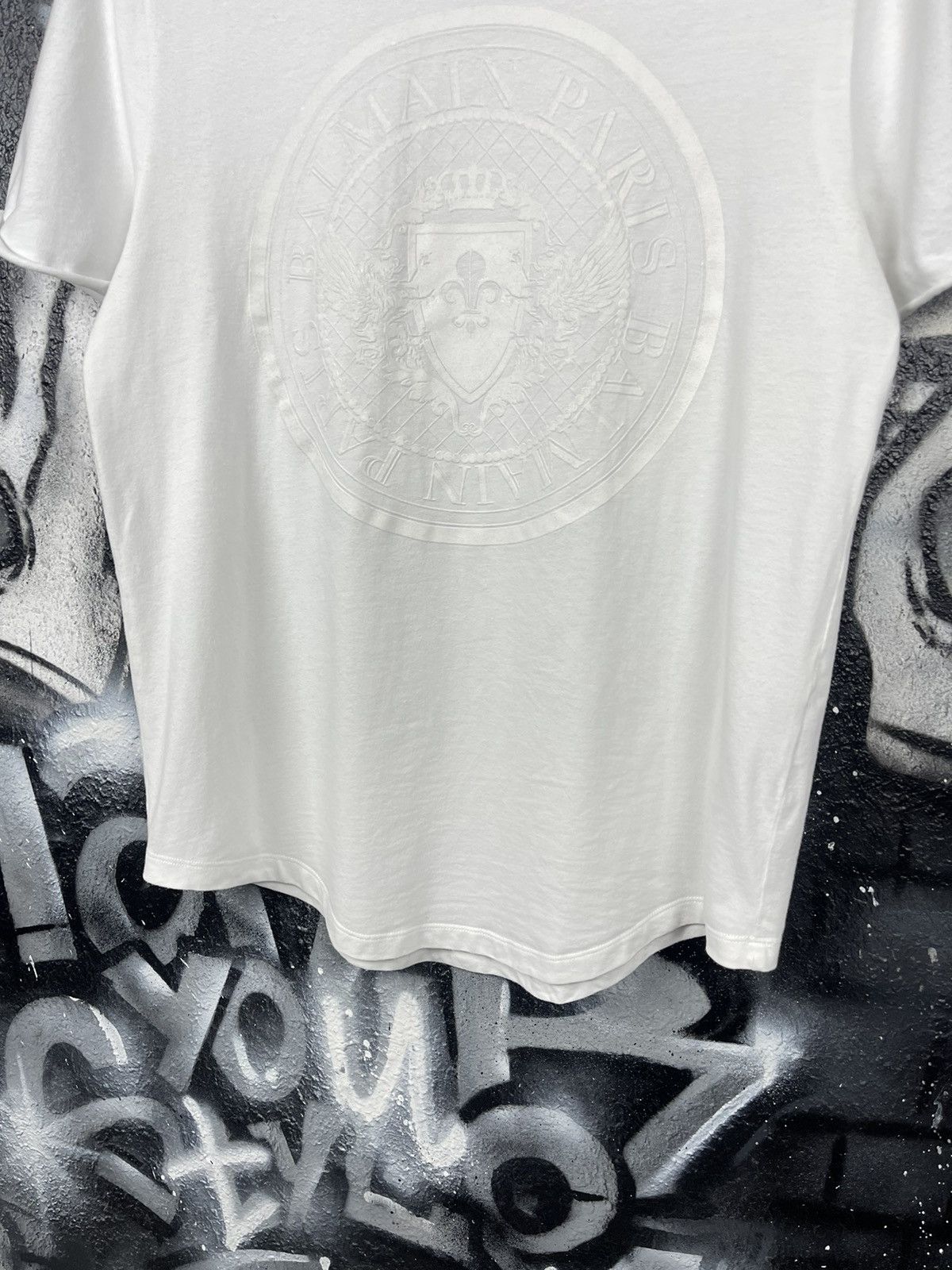 Balmain Balmain Flocked Coin White T-Shirt Men’s Size L Size US L / EU 52-54 / 3 - 4 Thumbnail