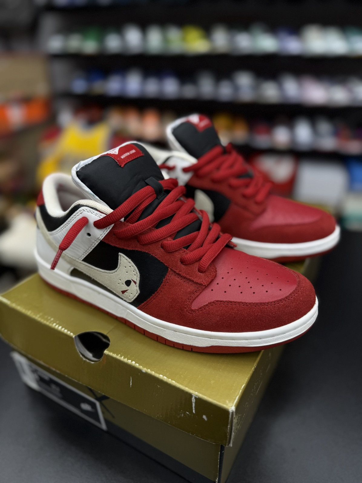 Warren Lotas Warren Lotas Red JASON Dunk Lawsuit Pair 8 Men’s Rare Size US 8 / EU 41 - 8 Thumbnail