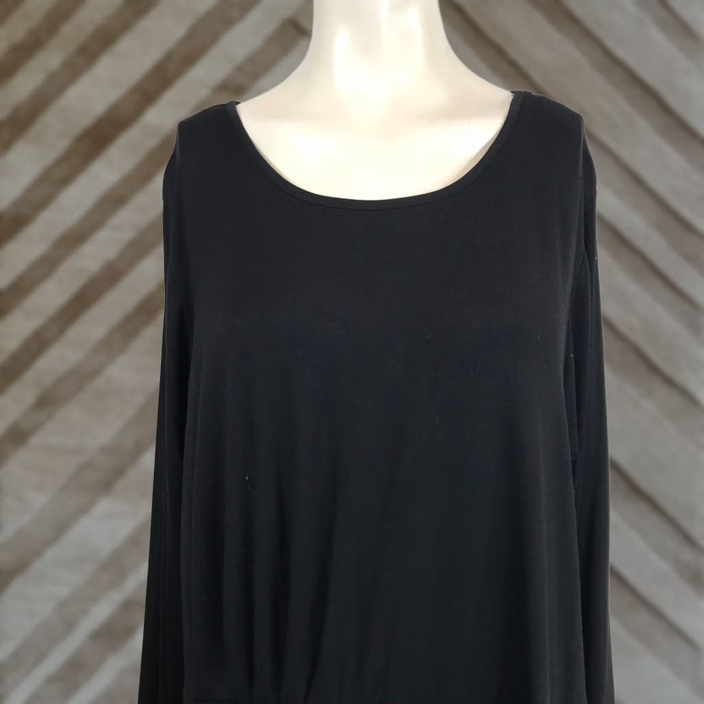 Vince Camuto Vince Camuto Black Long Sleeve Tunic Top Womens Plus Size 2X - Round Neck, Flared Sleeve, Pockets, Lightweight Knit, Pullover, Casual, 2X Women’s Size Size XXL / US 16-18 / IT 52-54 - 1 Thumbnail