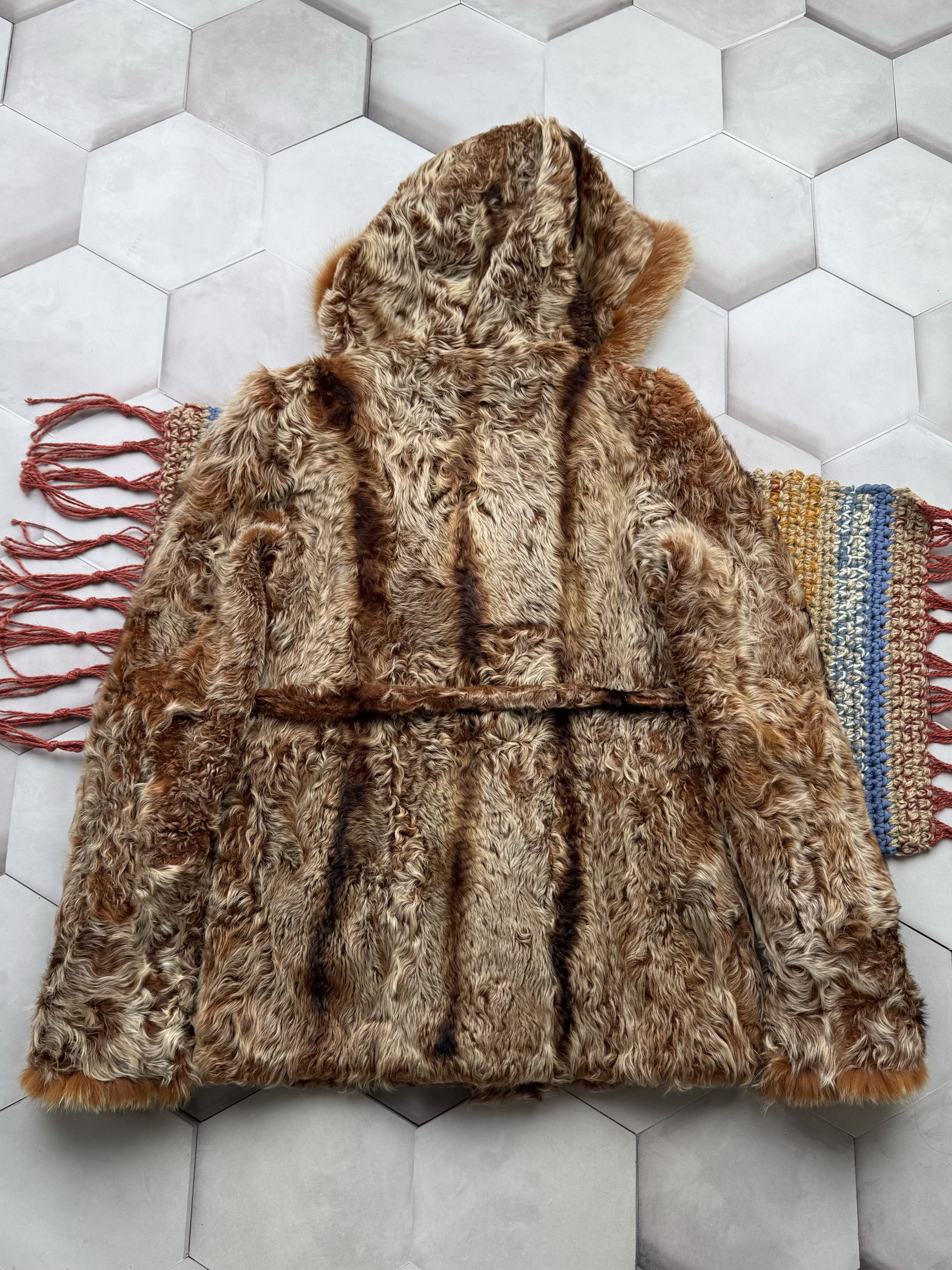 Vintage Vintage Real Fur Hooded Coat (E4) Size M / US 6-8 / IT 42-44 - 9 Thumbnail