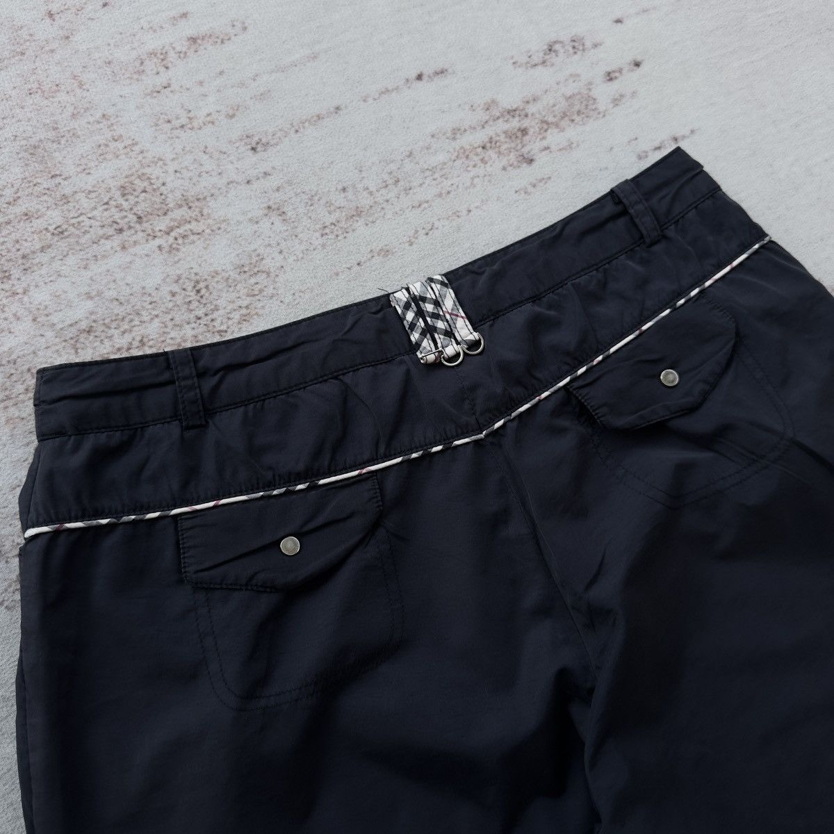 Burberry VINTAGE BURBERRY TACTICAL NYLON PANTS Y2K Size US 32 / EU 48 - 15 Thumbnail
