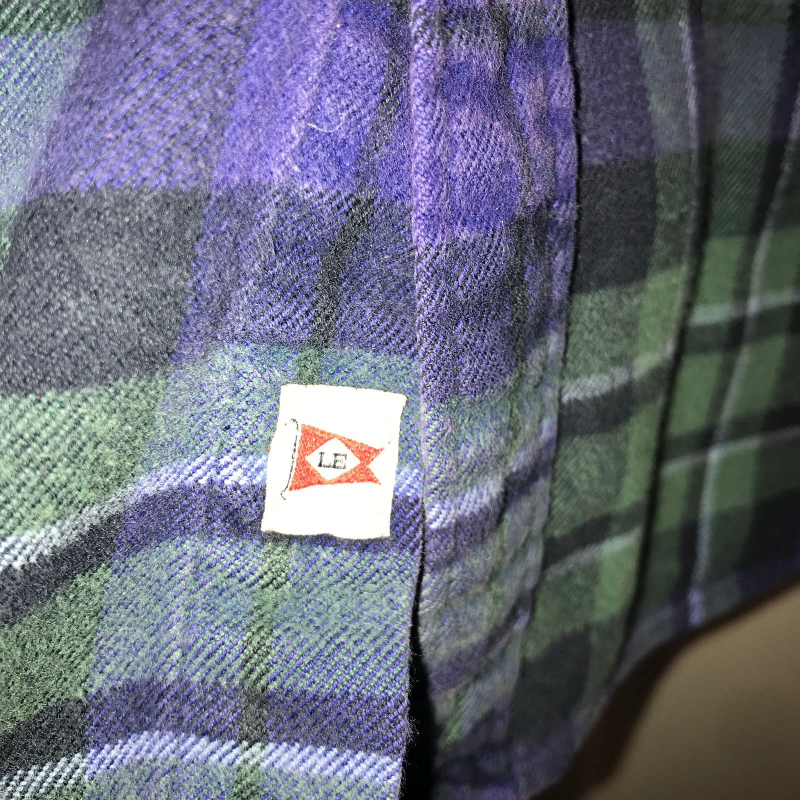 Lands' End LANDS’ END Plaid Shirt Men’s L 16- 161/2 LS Traditional Fit Size US L / EU 52-54 / 3 - 4 Thumbnail