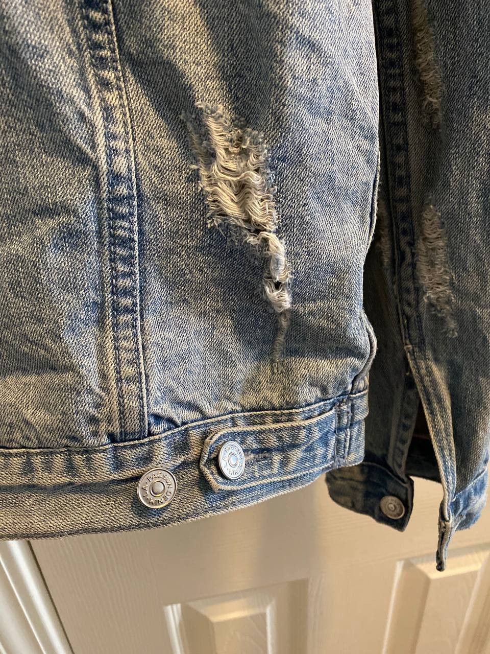 Pacsun Pacsun Distressed Denim Jean Jacket Size US M / EU 48-50 / 2 - 4 Thumbnail