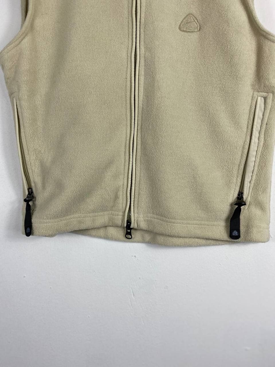 Nike ACG vintage nike acg fleece vest nice design Size US M / EU 48-50 / 2 - 3 Thumbnail