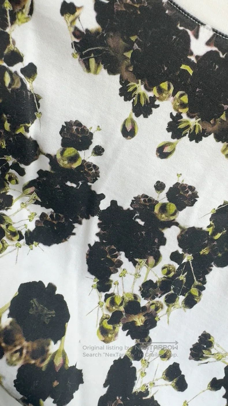Givenchy Givenchy Printed T-Shirt Size S Size US S / EU 44-46 / 1 - 5 Thumbnail
