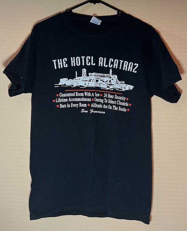Band Tees The Hotel Alcatraz 90’s graphic tee Size US S / EU 44-46 / 1 - 1 Thumbnail