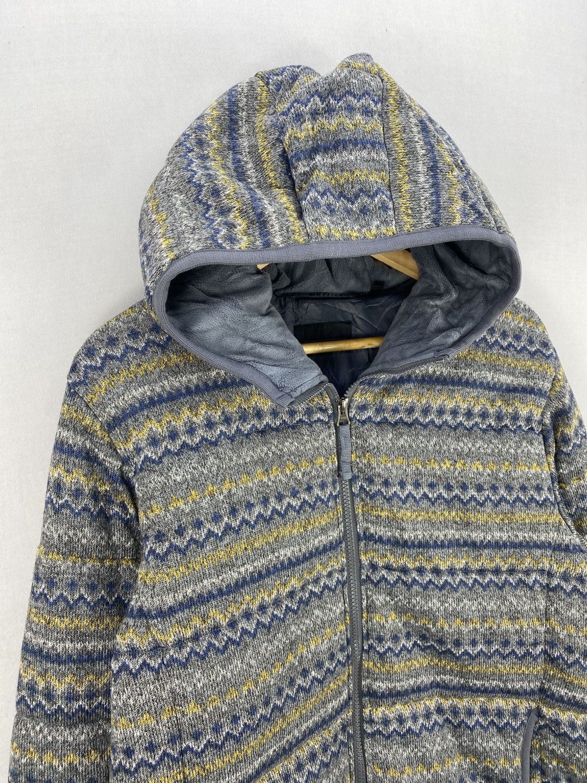 Uniqlo Uniqlo Navajo Native Knitwear Puffer Jacket Size US M / EU 48-50 / 2 - 2 Thumbnail