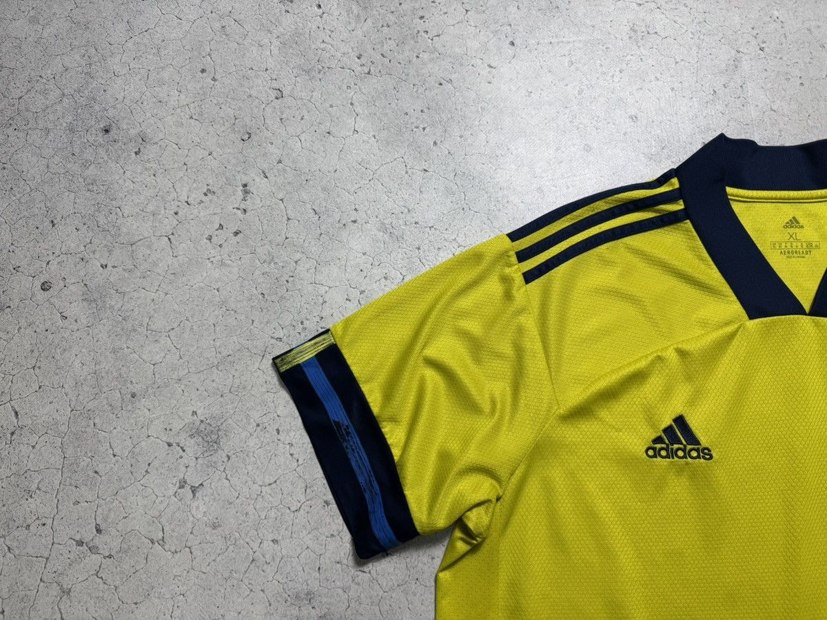 Adidas Adidas Sweden Team 2019/2020 Soccer Jersey Size US XL / EU 56 / 4 - 3 Thumbnail