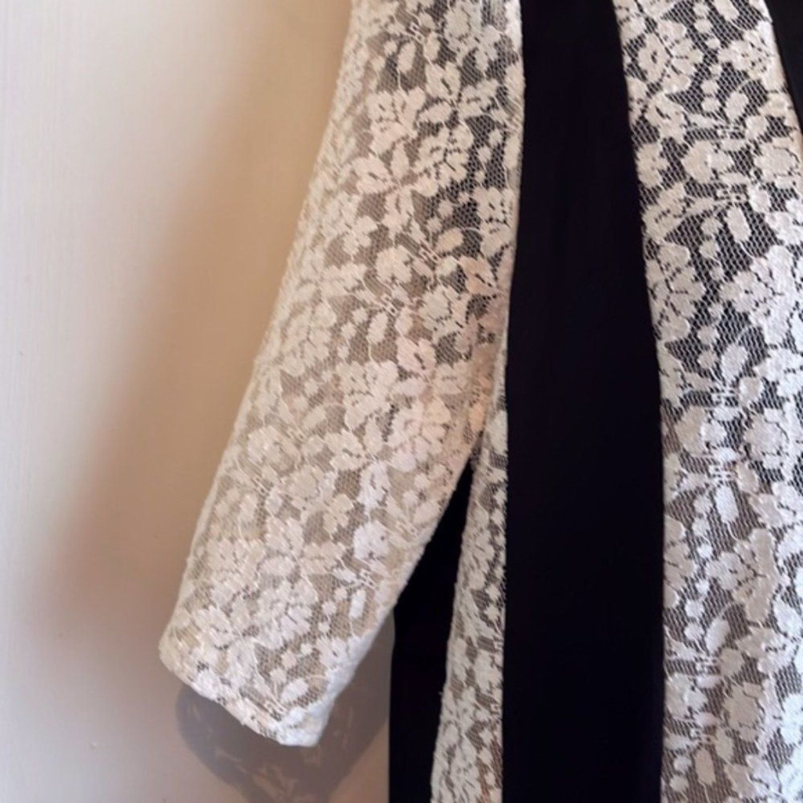 Stella McCartney Stella McCartney dress with Lace panels black and white Size M / US 6-8 / IT 42-44 - 15 Thumbnail