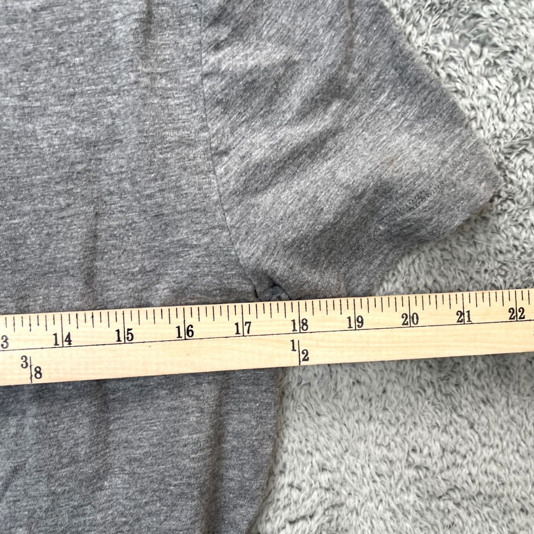 Banana Republic Banana Republic Shirt Womens Medium Gray Graphic Print Logo Soft Wash Casual City Classic Size M / US 6-8 / IT 42-44 - 7 Thumbnail
