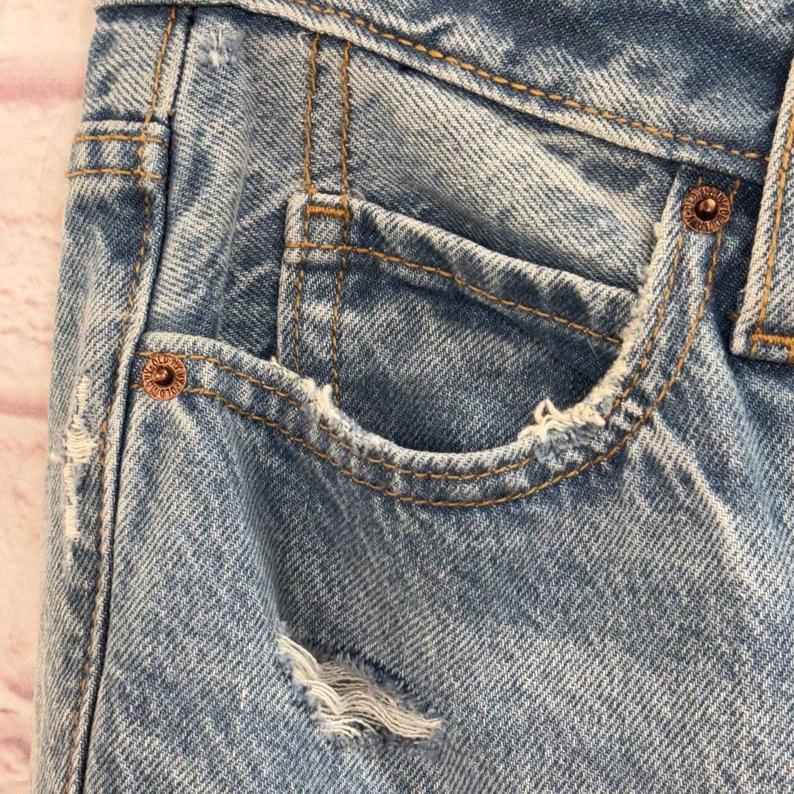 Old Navy Old Navy Women's Sky Hi Straight Ripped Jeans Size 6 Tall Size 27" / US 4 / IT 40 - 5 Thumbnail