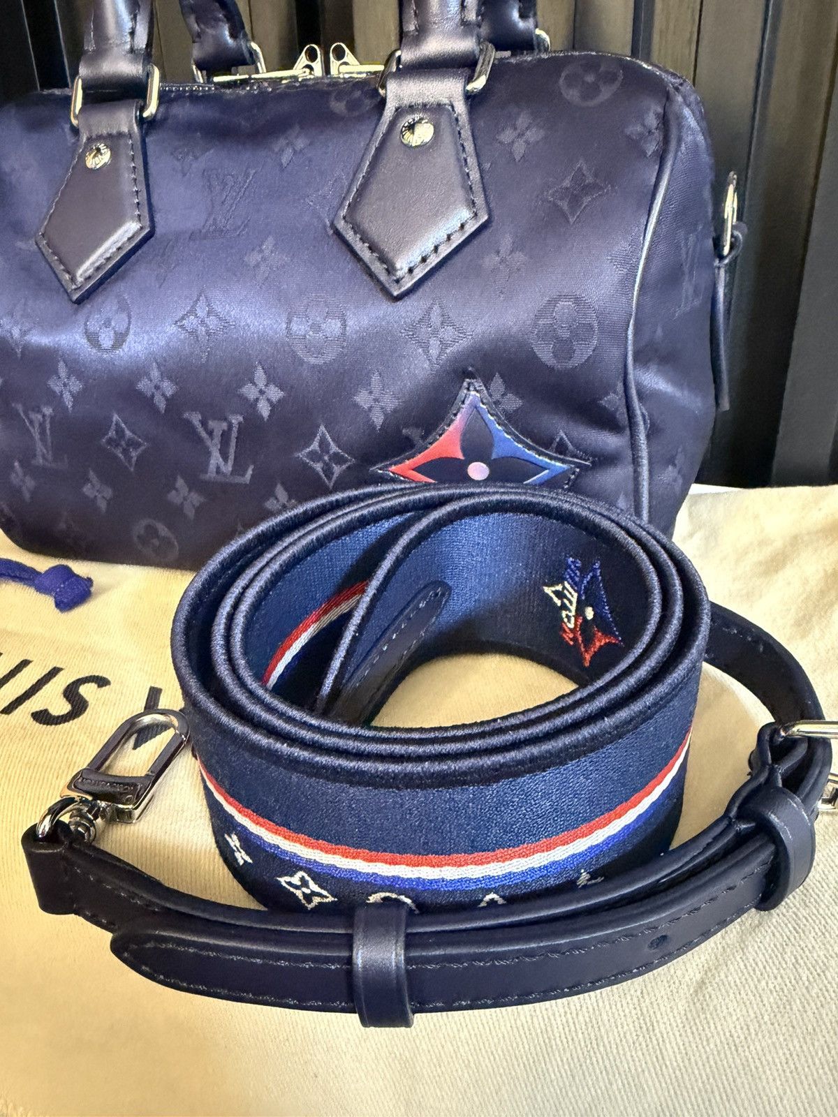 Louis Vuitton louis vuitton woman bag speedy bandolier 20 blu navy M23445 Size ONE SIZE - 8 Thumbnail