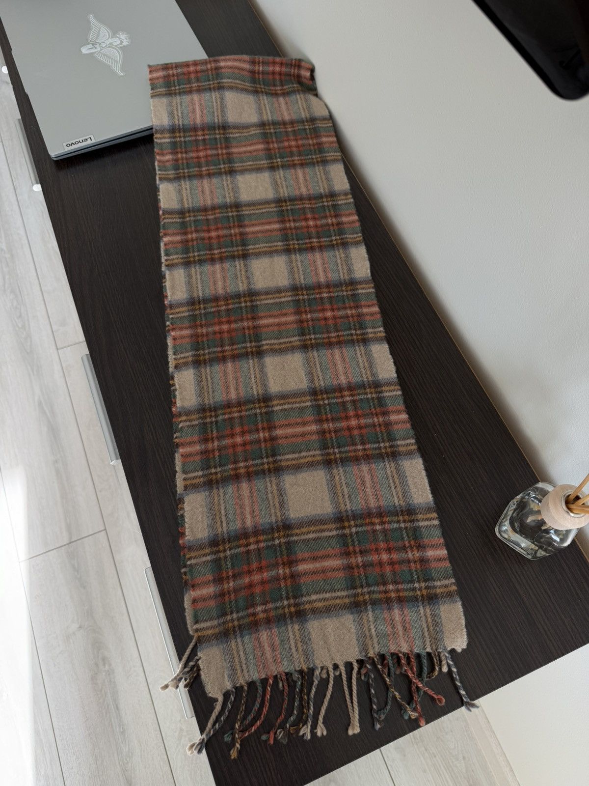 Johnstons Of Elgin Johnstons Lambswool Scarf Check Plaid Made in Scotland Size ONE SIZE - 10 Thumbnail