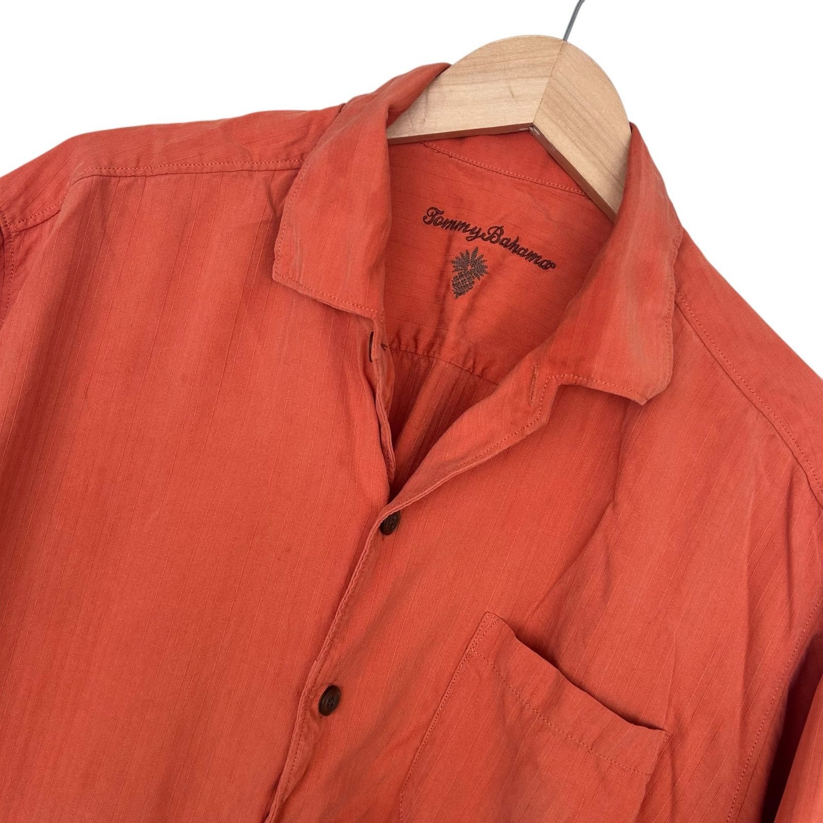 Tommy Bahama Tommy Bahama Orange 100% Silk Short Sleeve Button Down Sz L Size US L / EU 52-54 / 3 - 1 Thumbnail