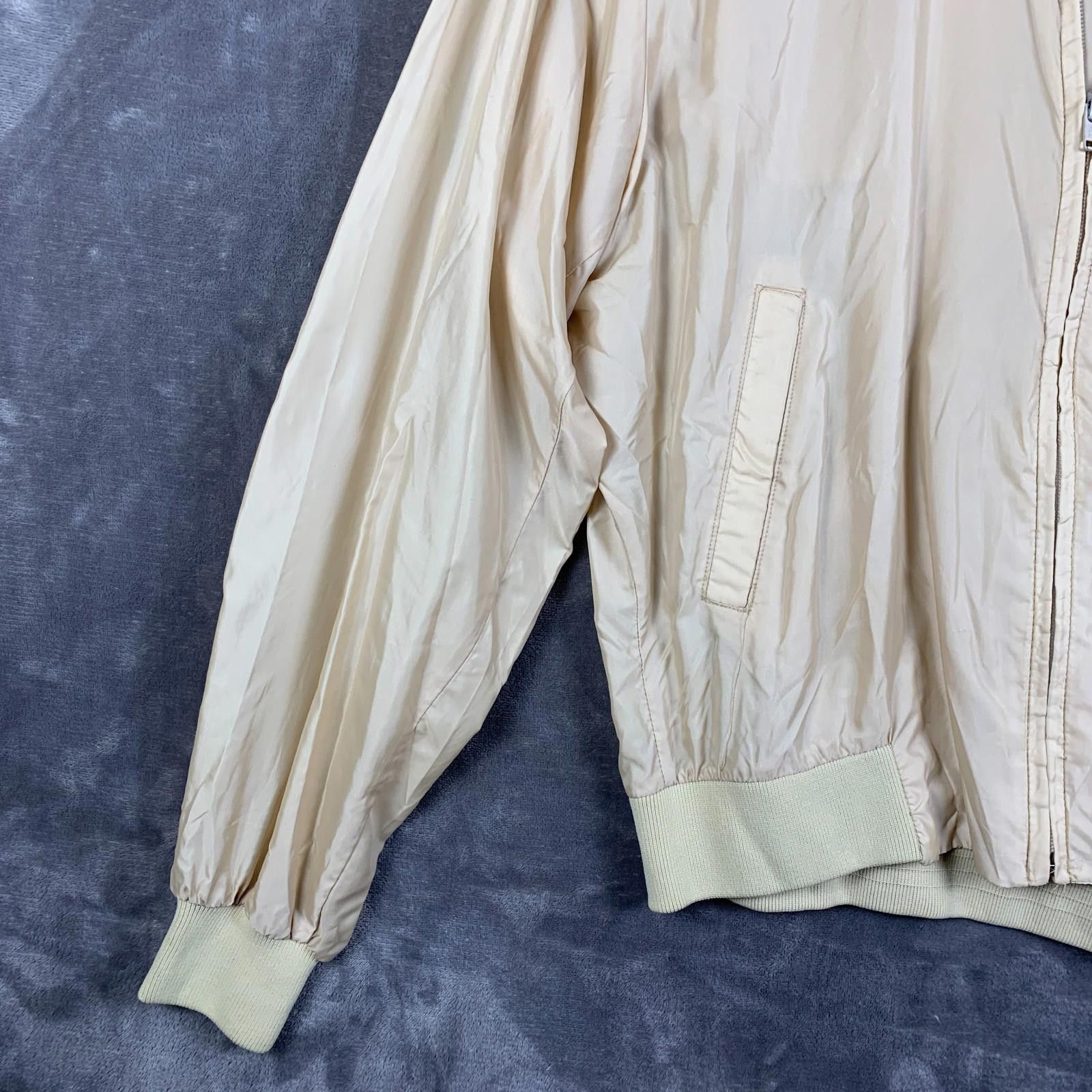 Izod VINTAGE Mens Izod Lghtweight Windbreaker Royal Tree Logo 311 Size US M / EU 48-50 / 2 - 5 Thumbnail