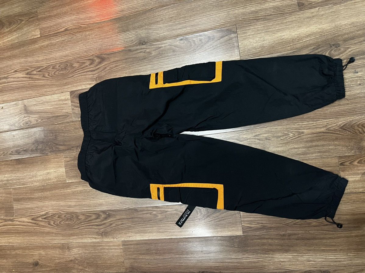 Topman Topman Nylon cargos Size US 32 / EU 48 - 2 Thumbnail