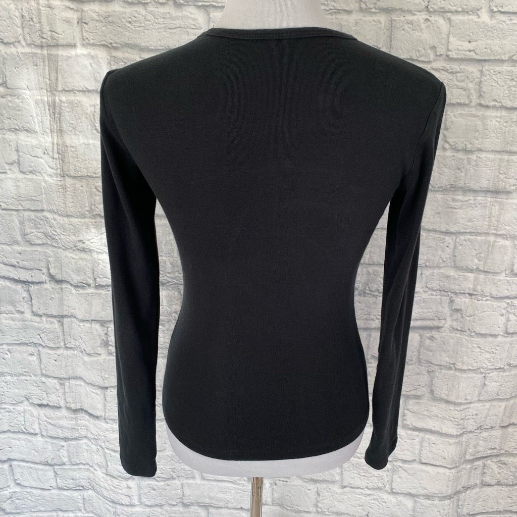 Other Women scoopneck Longsleeve black top w/studded Love on front Size S / US 4 / IT 40 - 7 Thumbnail