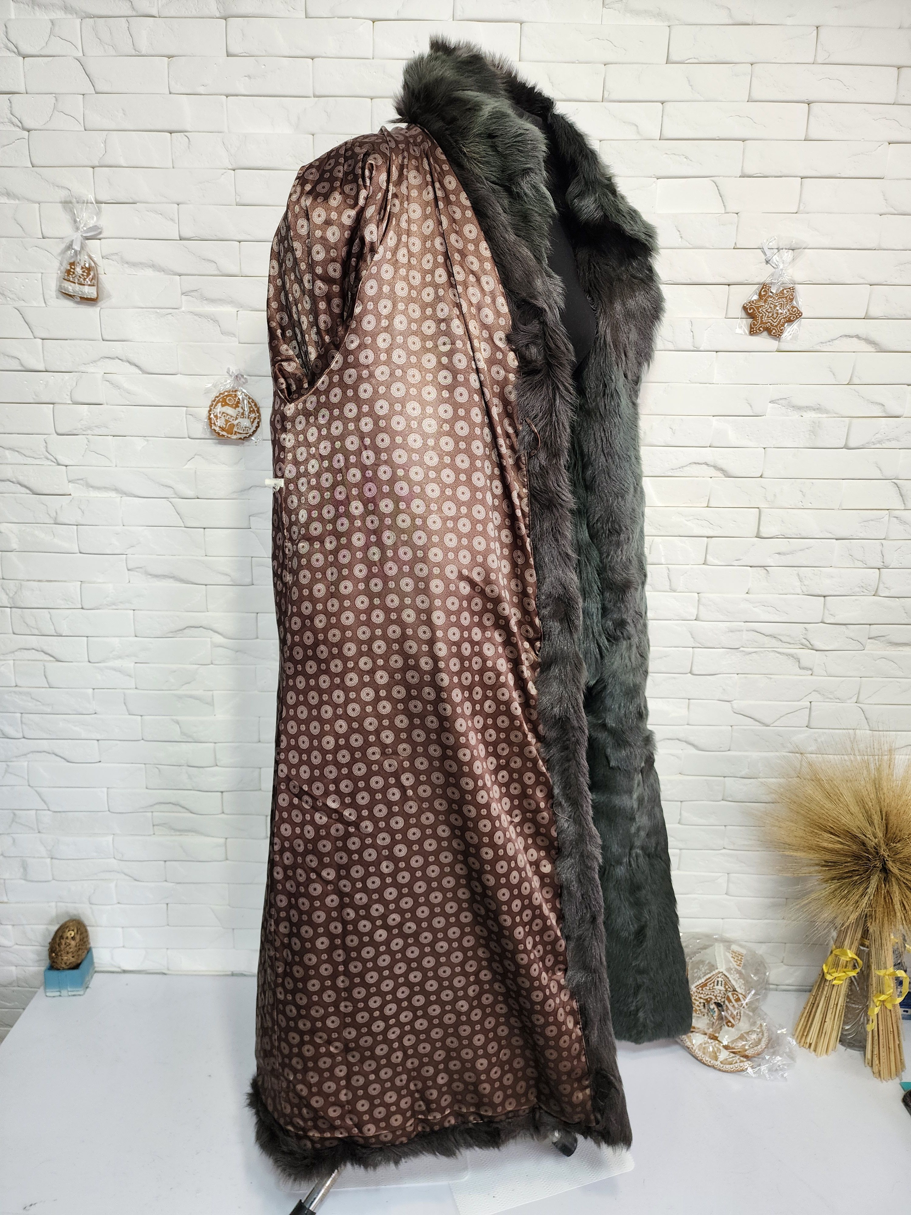 Furla Green Genuine Fur Coat: Women's Winter Coat Size XL / US 12-14 / IT 48-50 - 9 Thumbnail